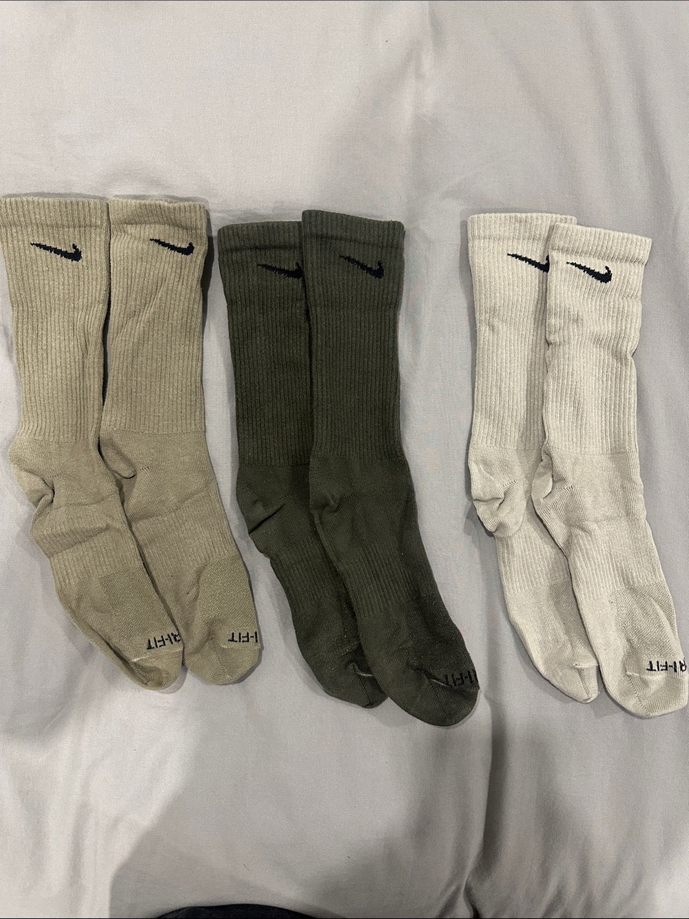 Nike Men’s Crew Athletic Socks - White, Olive, Beige